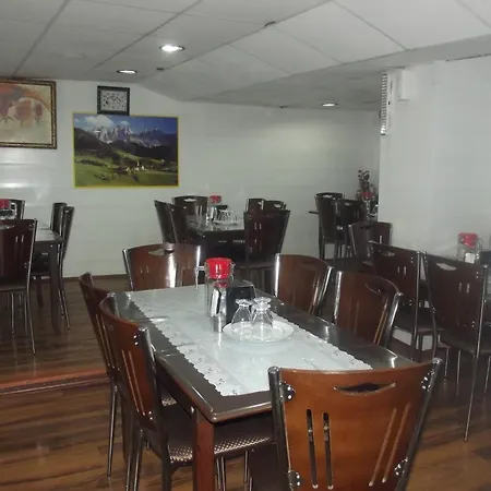 Gulistan Hotel Zara