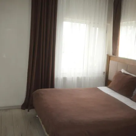 Gulistan Hotel *