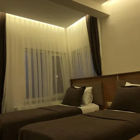 Gulistan Hotel *