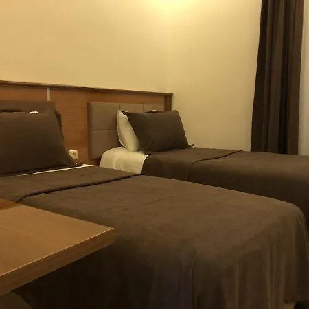 Gulistan Hotel *